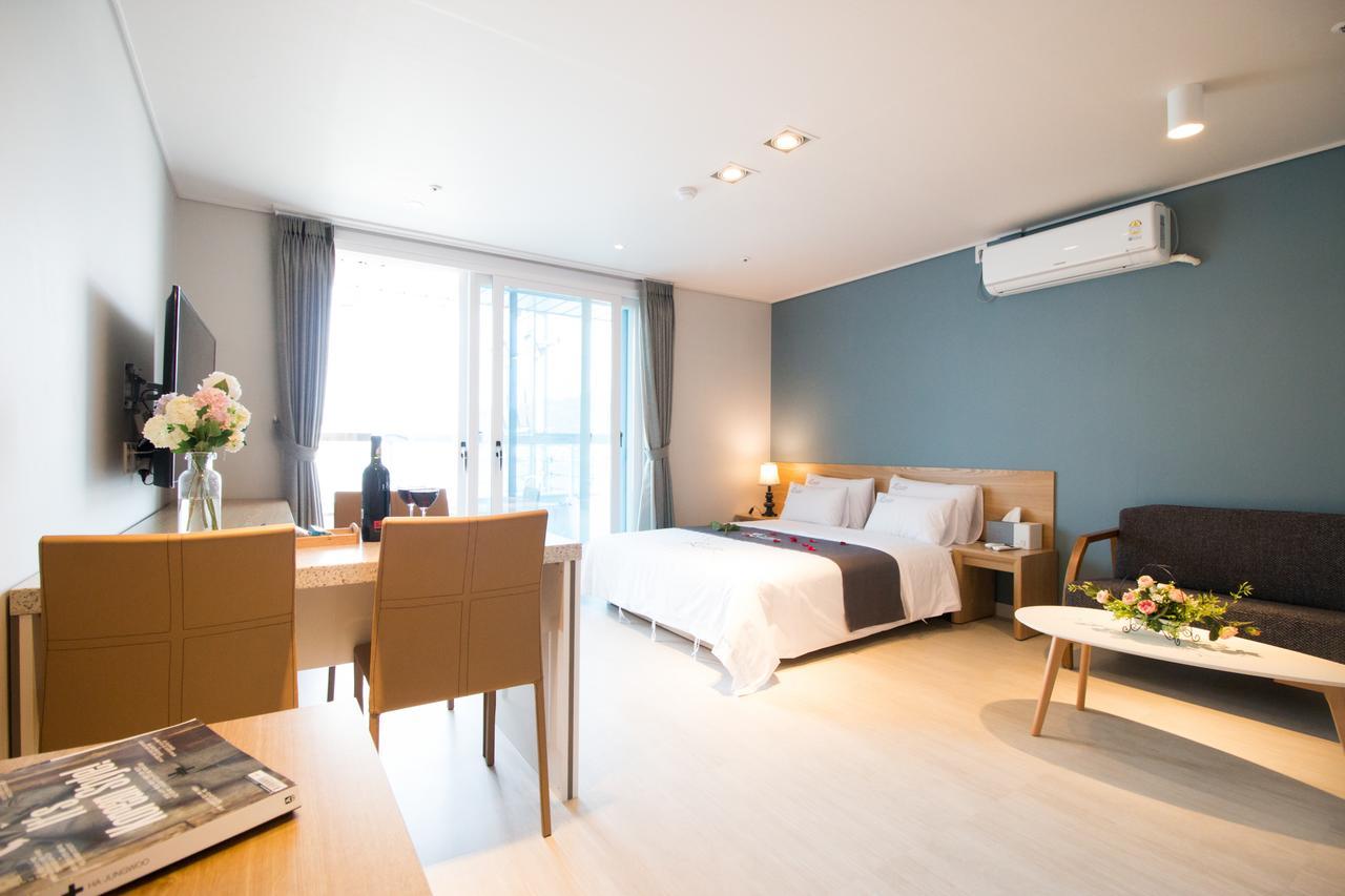 Lium Spa Hostel Yeosu Exterior foto